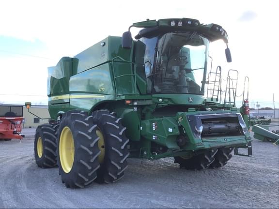 Image of John Deere S770 equipment image 3