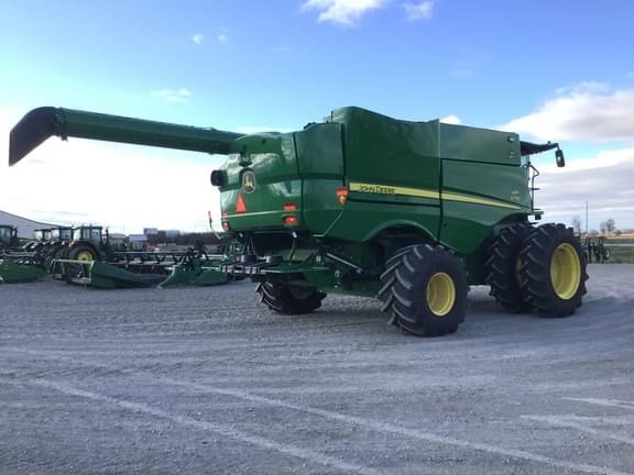Image of John Deere S770 equipment image 4