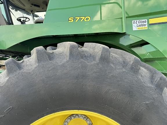 Image of John Deere S770 equipment image 2