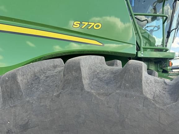 Image of John Deere S770 equipment image 3