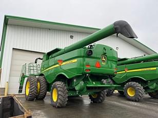 Main image John Deere S770 3