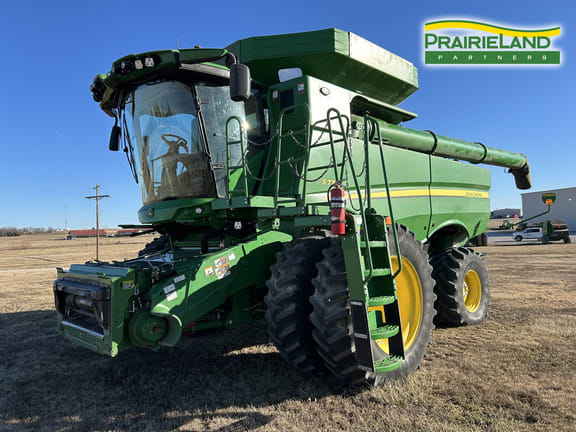 2022 John Deere S770 Equipment Image0