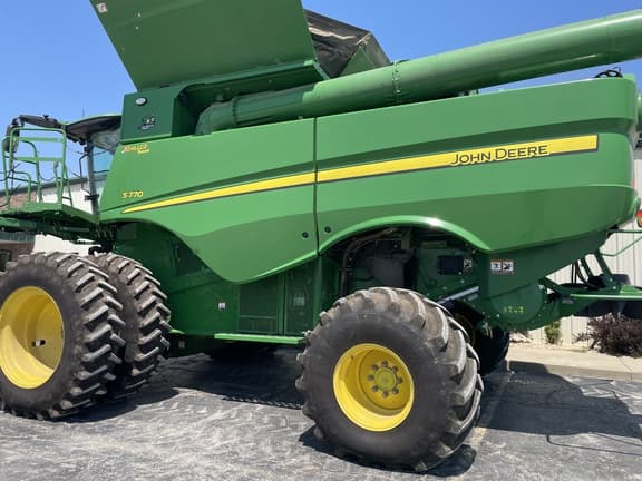 Image of John Deere S770 equipment image 2