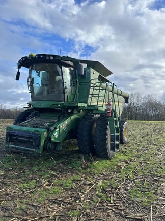 2022 John Deere S770 Equipment Image0