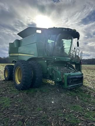 Image of John Deere S770 equipment image 1