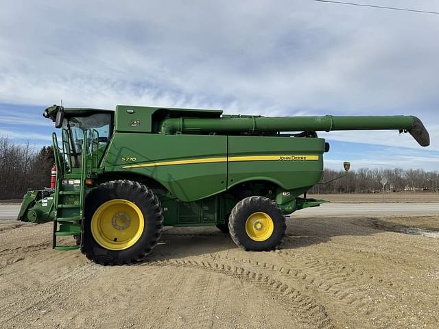 Image of John Deere S770 equipment image 2