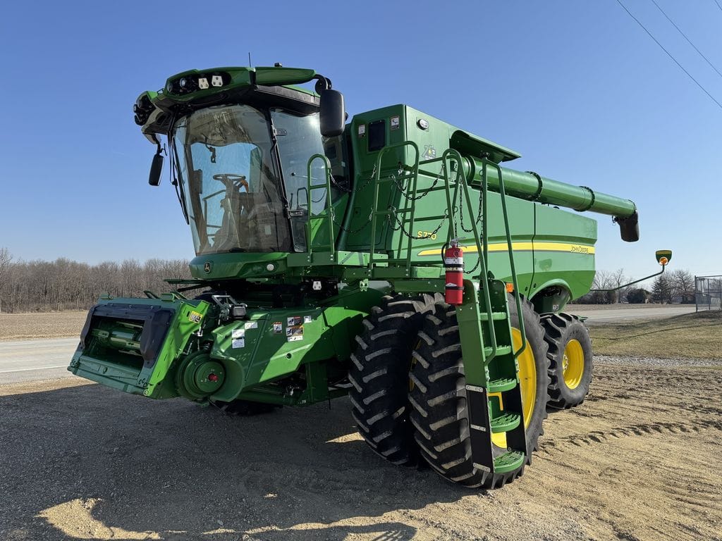 Main image John Deere S770