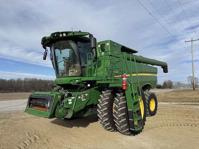 Image of John Deere S770 equipment image 1