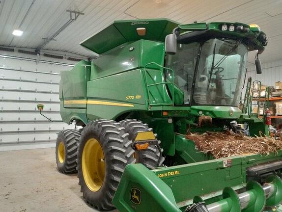 Image of John Deere S770 equipment image 1