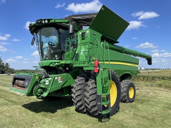 Image of John Deere S770 Primary image