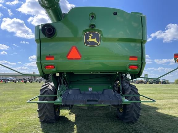 Image of John Deere S770 equipment image 4