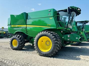 Main image John Deere S770