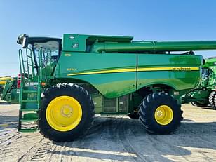 Main image John Deere S770 4