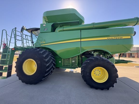 2022 John Deere S770 Equipment Image0