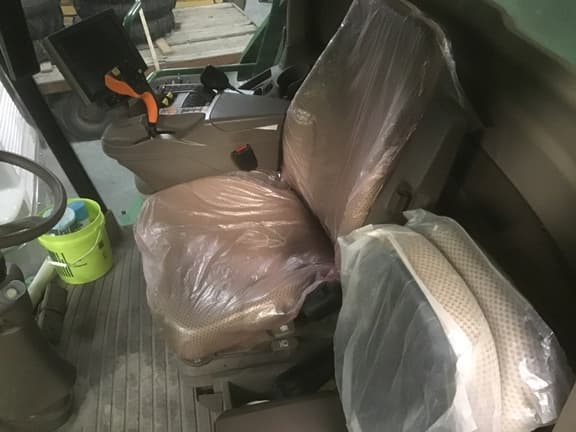 Image of John Deere S770 equipment image 4