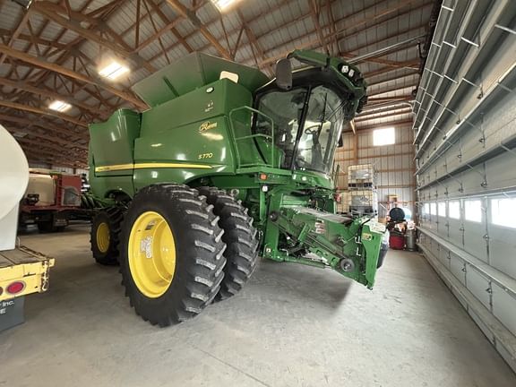 Main image John Deere S770