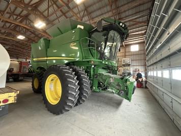 Main image John Deere S770