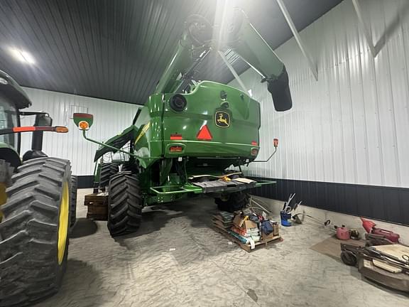 Image of John Deere S770 equipment image 2
