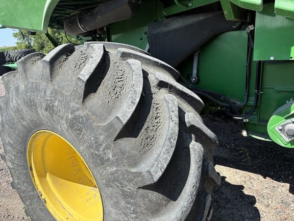 Image of John Deere S770 equipment image 3