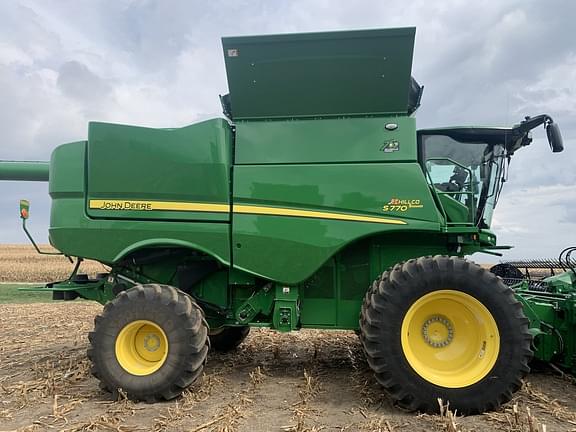 Image of John Deere S770 equipment image 1