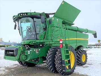 Main image John Deere S770