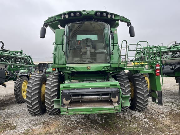 Image of John Deere S770 equipment image 1