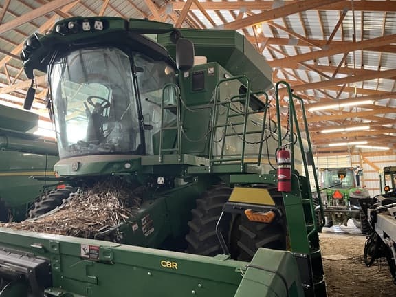 Image of John Deere S770 equipment image 1