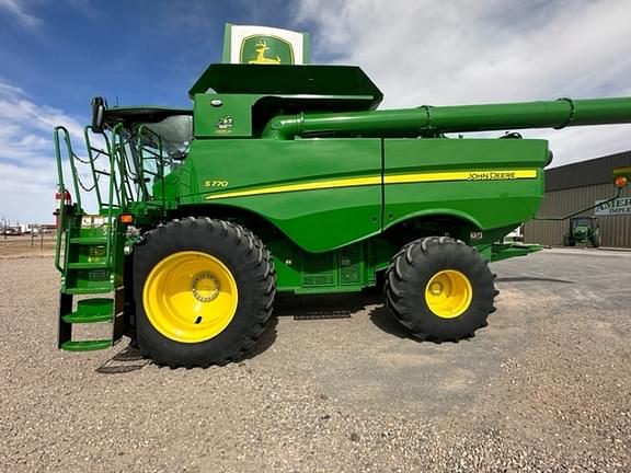 Image of John Deere S770 Primary image