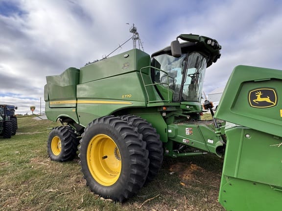 2022 John Deere S770 Equipment Image0