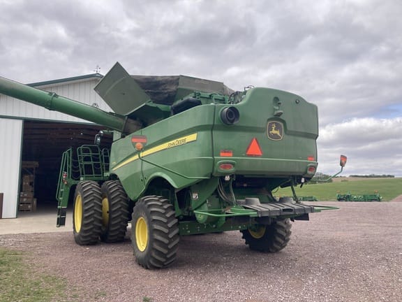 2022 John Deere S770 Equipment Image0