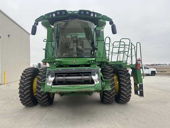 Image of John Deere S770 equipment image 4