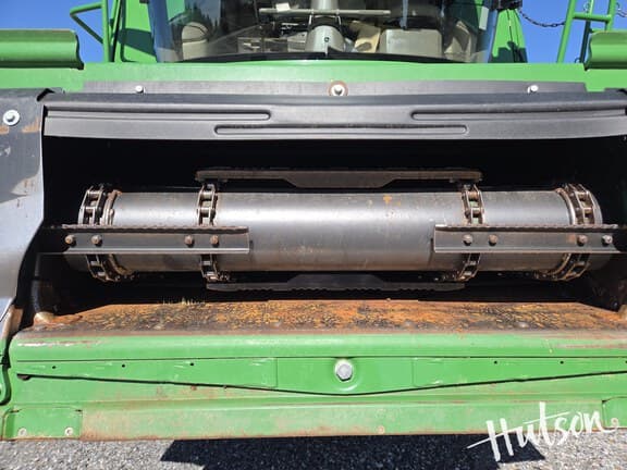 Image of John Deere S770 equipment image 4