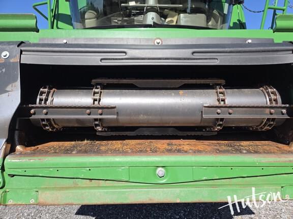 Image of John Deere S770 equipment image 4