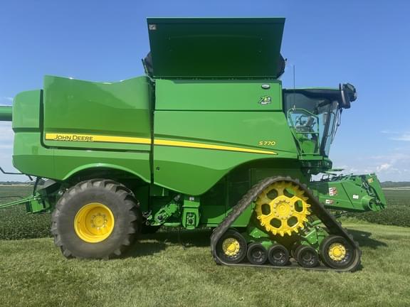 Image of John Deere S770 equipment image 4