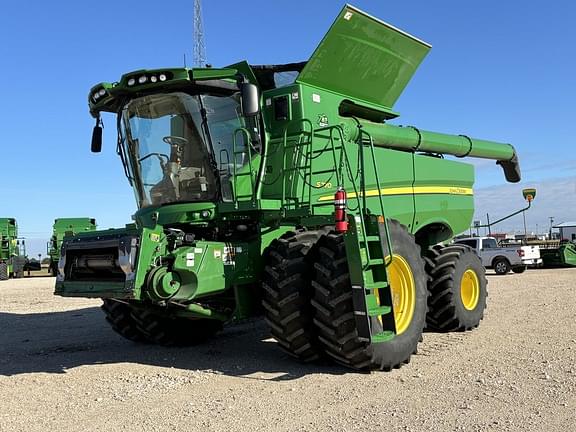 Image of John Deere S770 Primary image