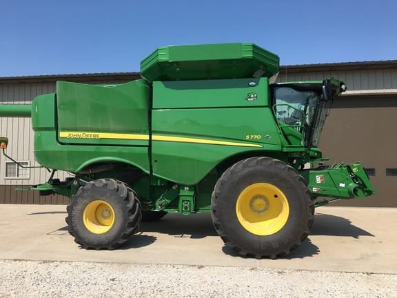 Main image John Deere S770