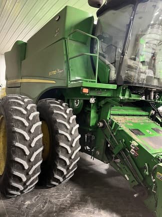 Image of John Deere S770 equipment image 2