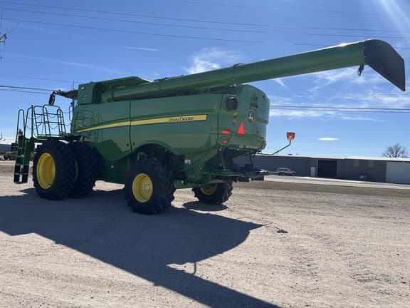 Image of John Deere S770 equipment image 2