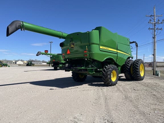 Image of John Deere S770 equipment image 4