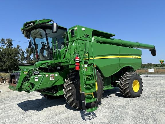 Image of John Deere S770 equipment image 1