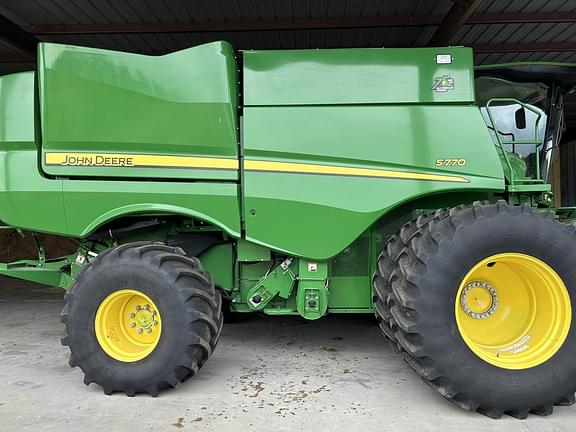 Image of John Deere S770 equipment image 1