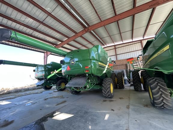 Image of John Deere S770 equipment image 4