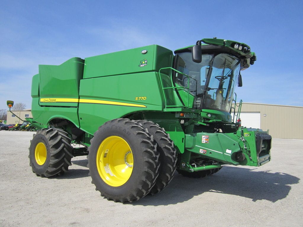 Main image John Deere S770