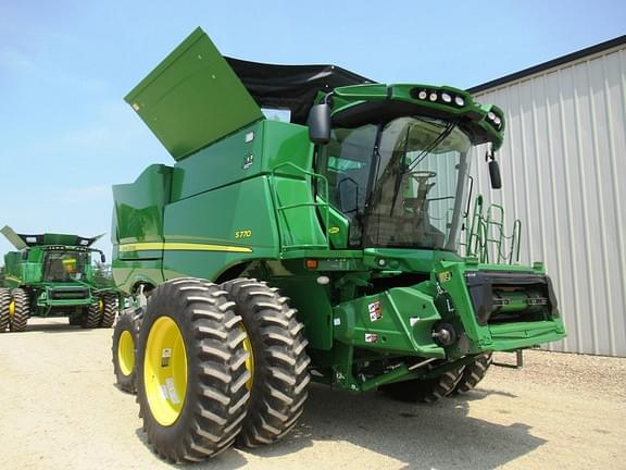 Image of John Deere S770 equipment image 3