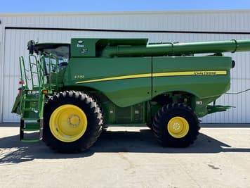 Main image John Deere S770