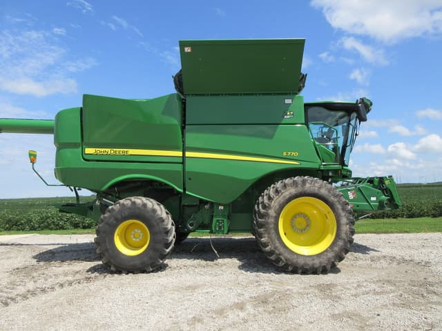 Image of John Deere S770 equipment image 4