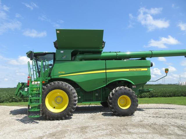 Image of John Deere S770 equipment image 2