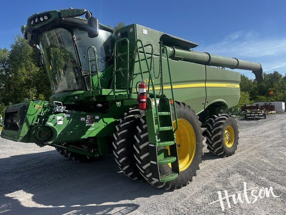Main image John Deere S770