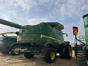 Thumbnail image John Deere S770 1