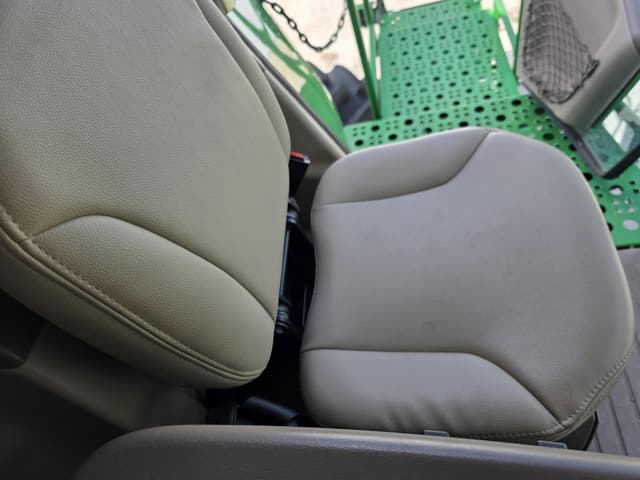 Image of John Deere S770 equipment image 2